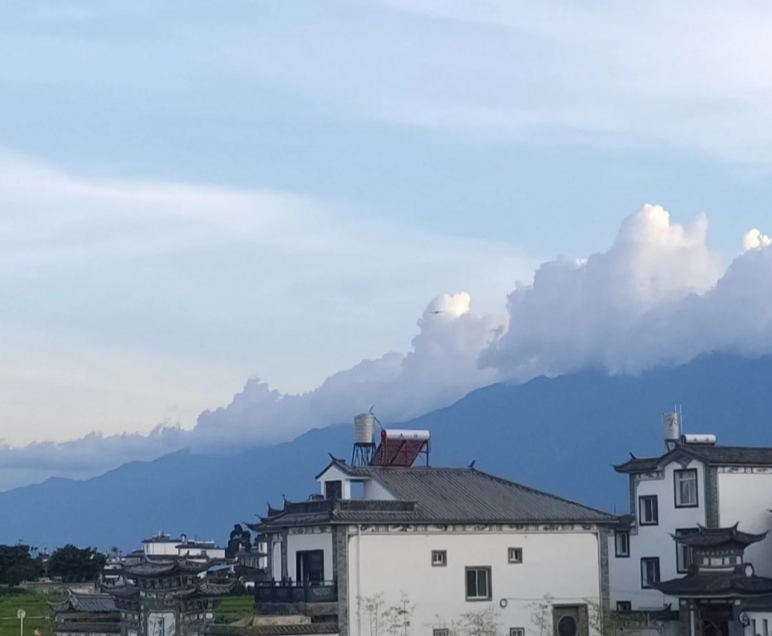 云南月租1000以内的旅居点,云南哪个古镇最适合旅居