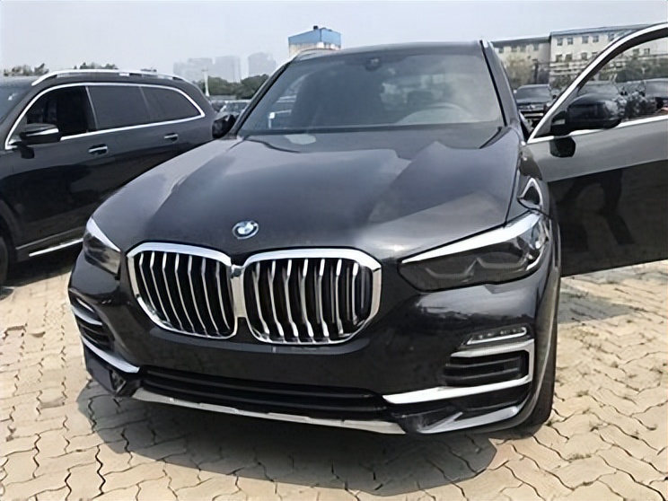 宝马x5哪个配置性价比最高,宝马x5怎么样值得购买吗