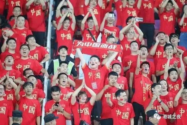 李铁辞去主教练,李铁退出国家队了吗