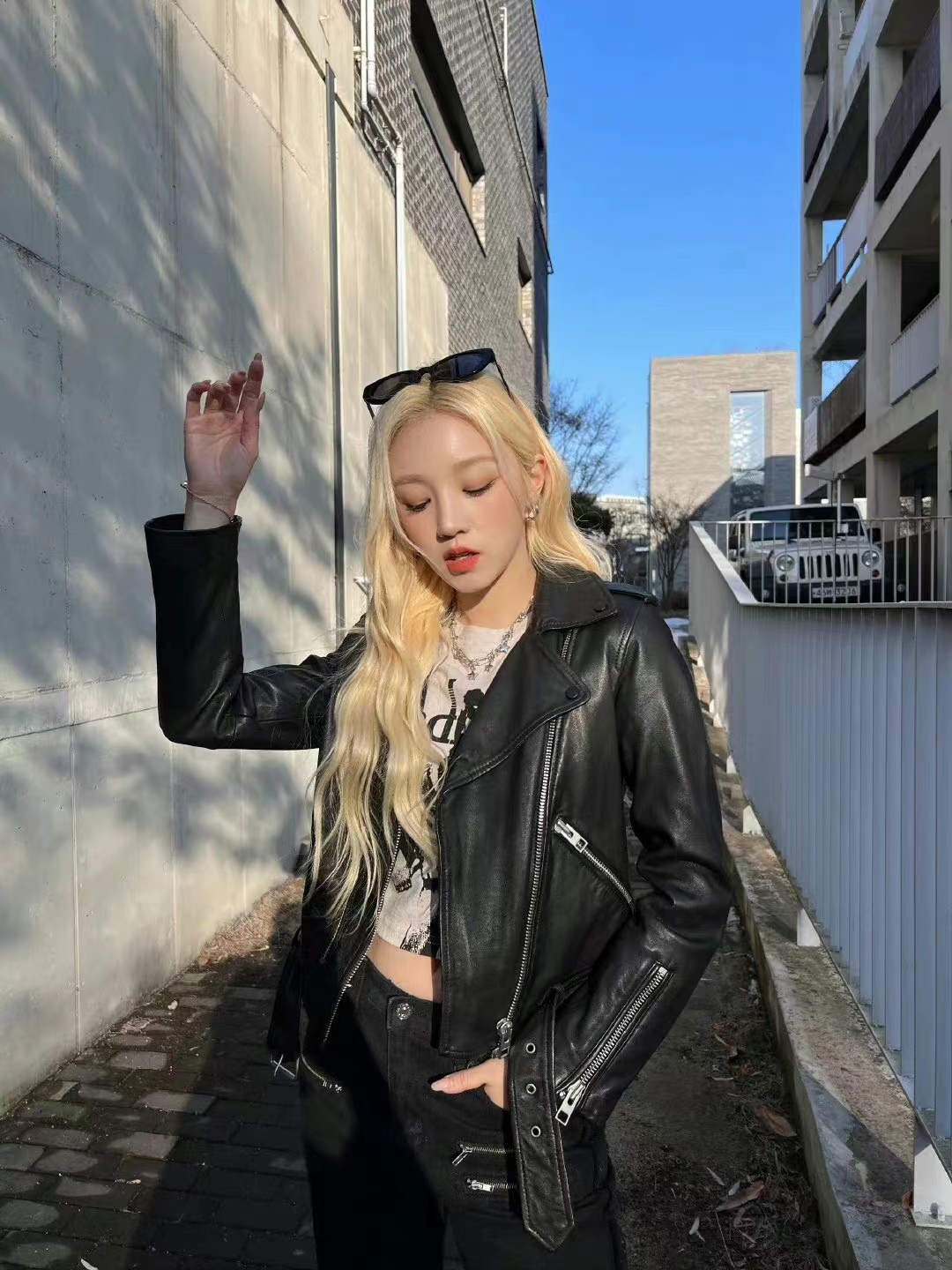 宋雨琦穿皮衣皮裙高筒靴,宋雨琦美人鱼皮衣