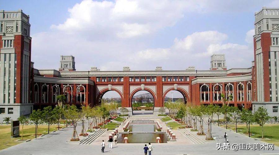 设计性价比高的上海工程技术大学，统考240、文化450，有希望录取