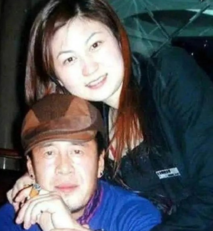 杨坤为什么在乐坛的地位高,杨坤为什么在乐坛的地位这么高