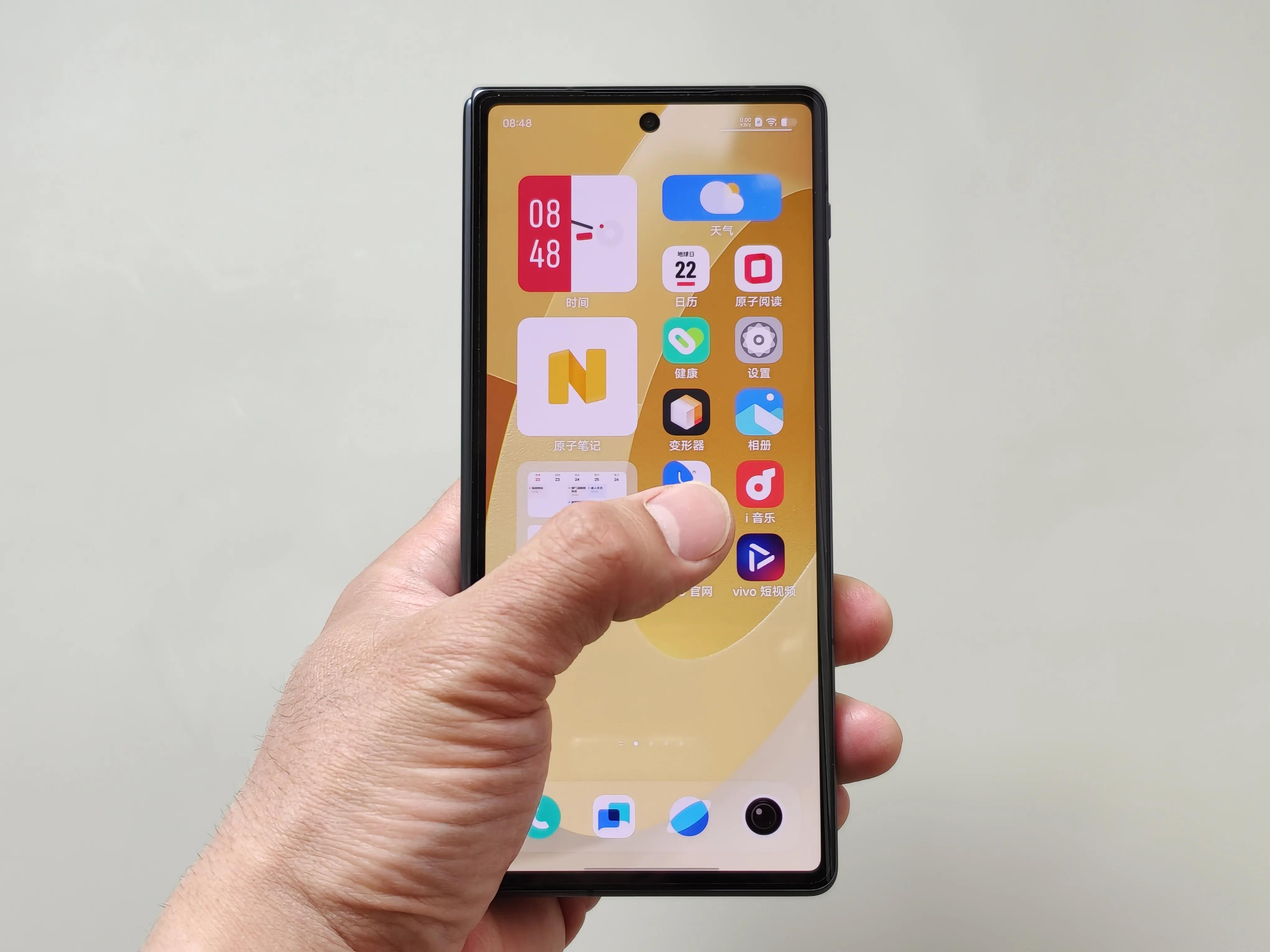 vivoxfold折叠屏手机怎么样,vivoxfold折叠屏手机值得入手吗