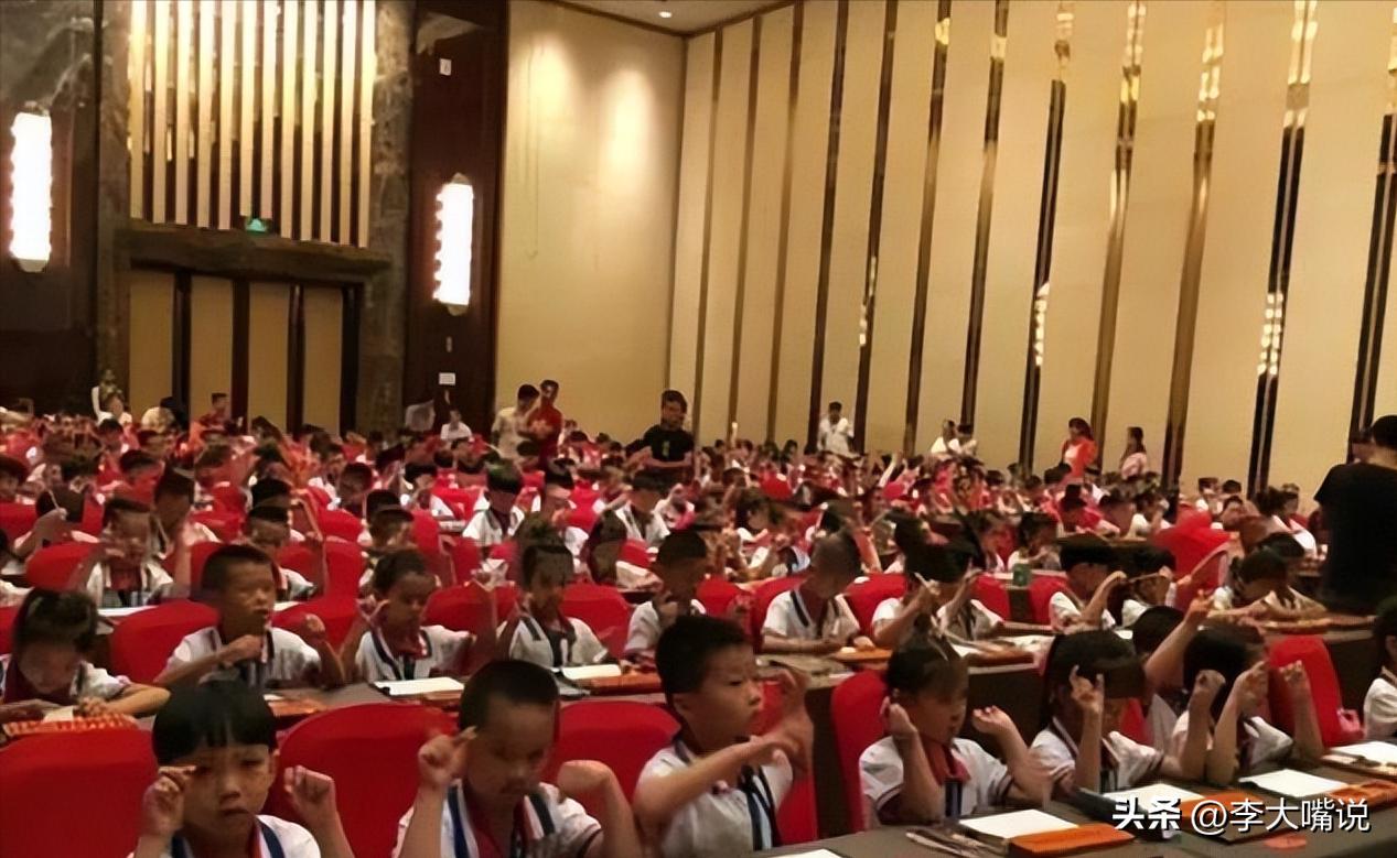 内蒙6岁天才女孩特招入伍,蒙古6岁女孩破格入伍