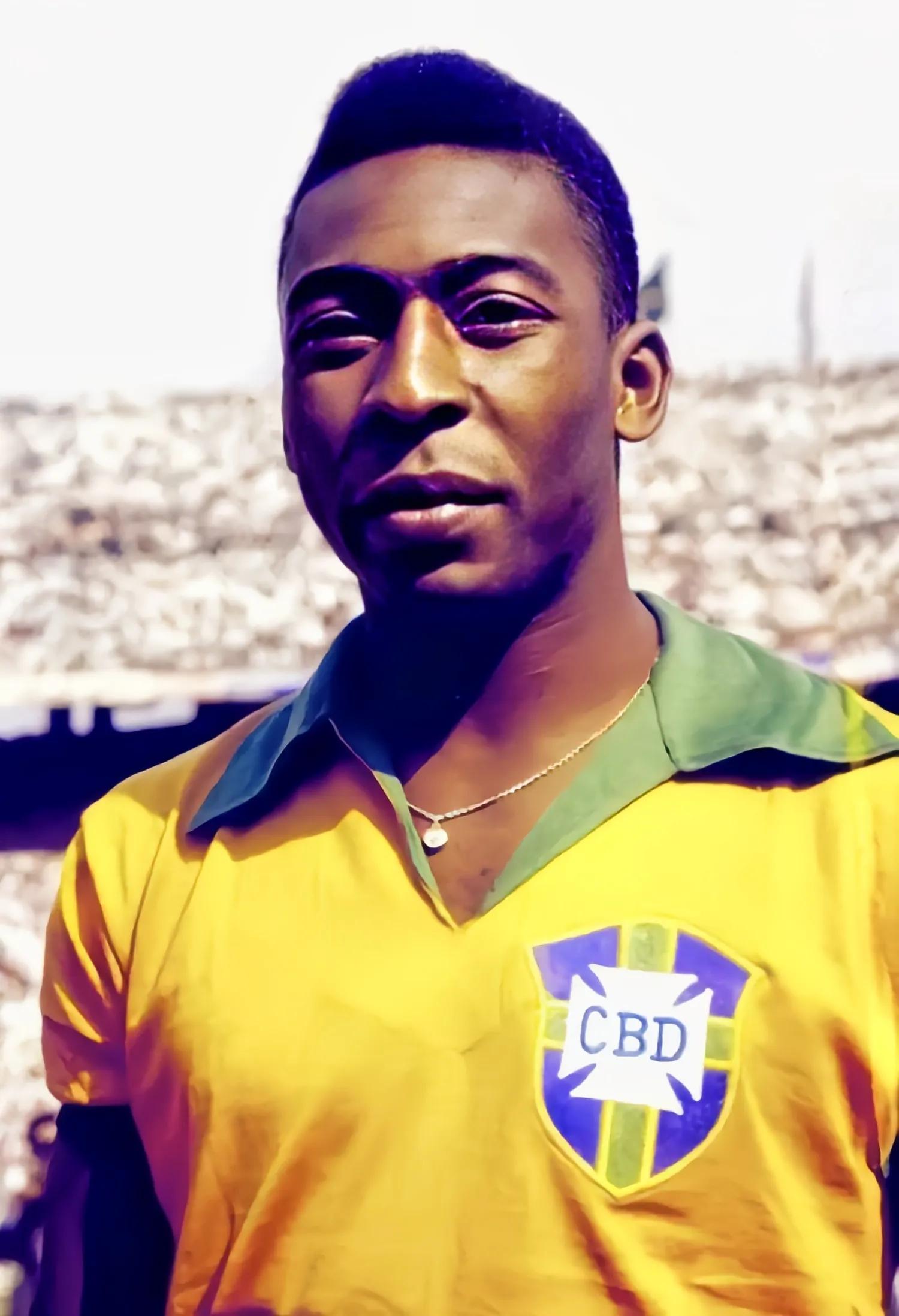 贝利马拉多纳梅西谁更厉害,贝利马拉多纳梅西三代球王同框