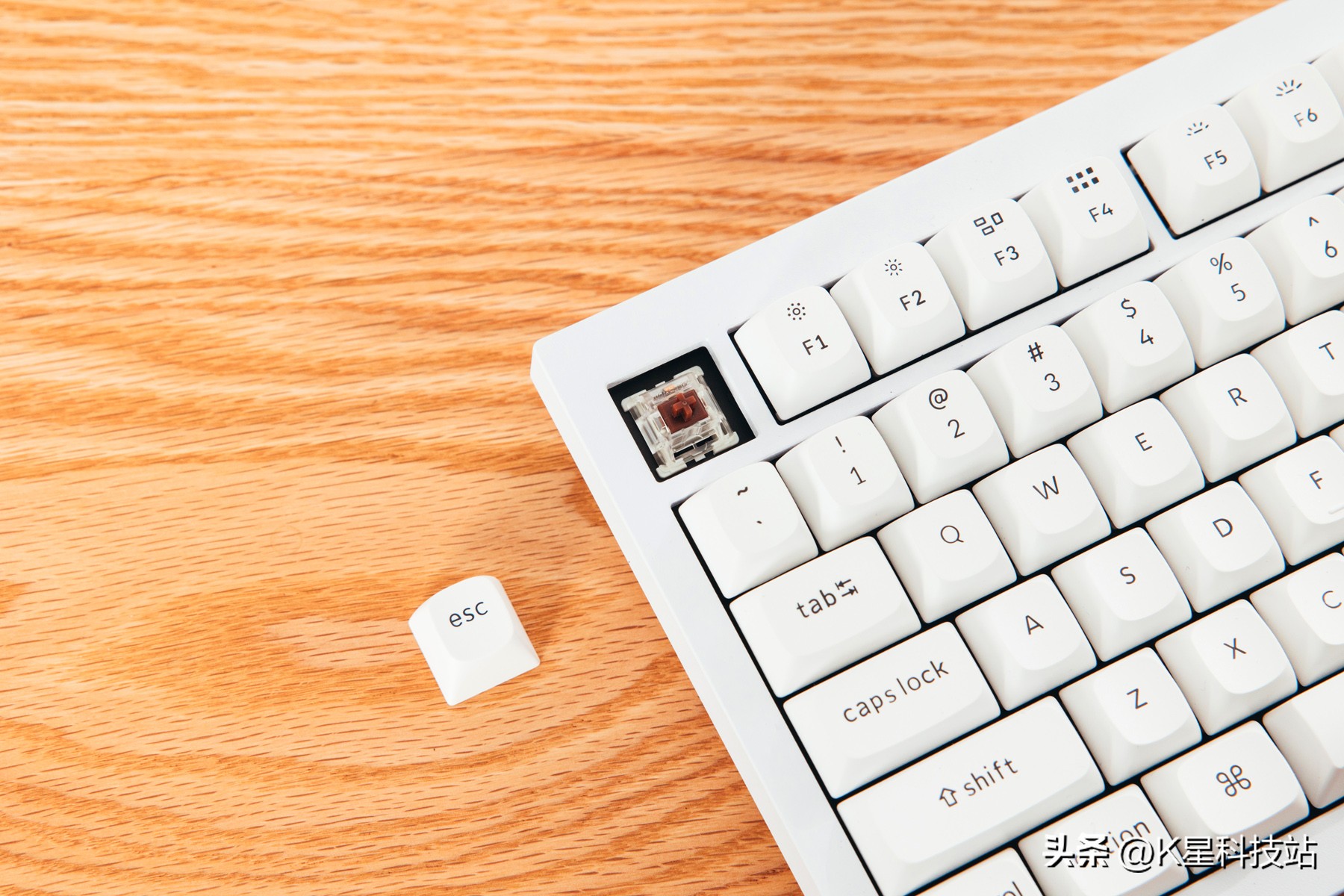 鍗庣x670e涓绘澘涓婁粈涔坈pu,鍗庣strixz690-e瑁呮満瑙嗛