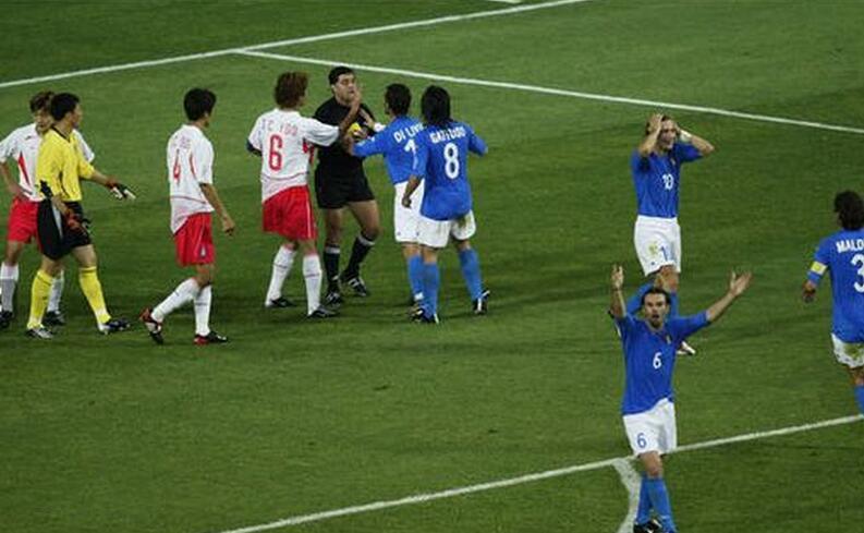 历经最黑暗的世界杯之后，他率领全队赢得下届冠军