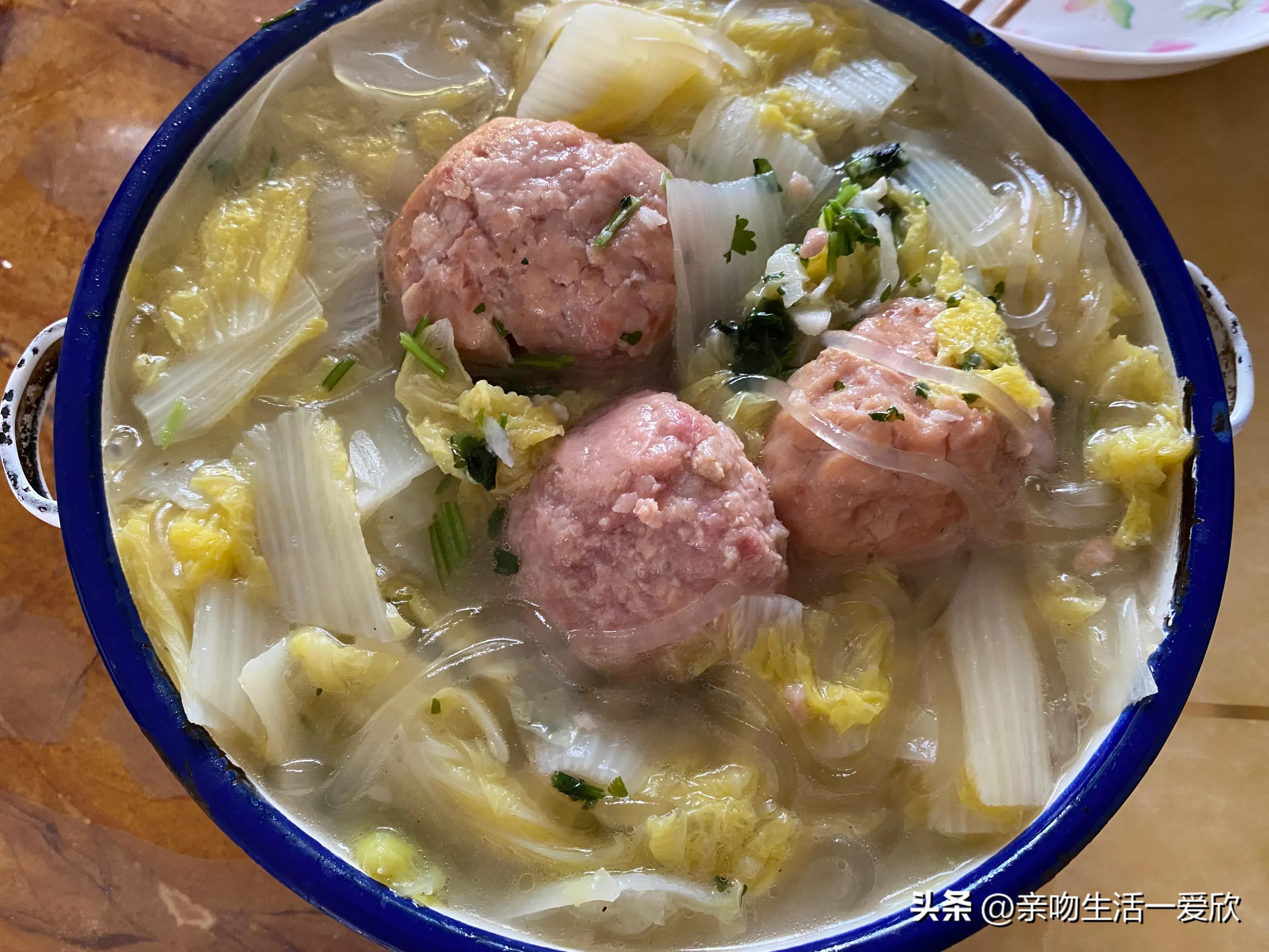 过生日收到朋友送的礼物太幸福了,朋友给的生日礼物很感动