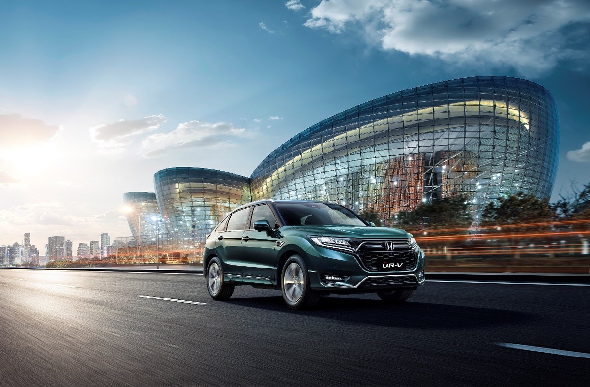 三年焕新ur-v力荐,看了全新ur-v或许就明白了