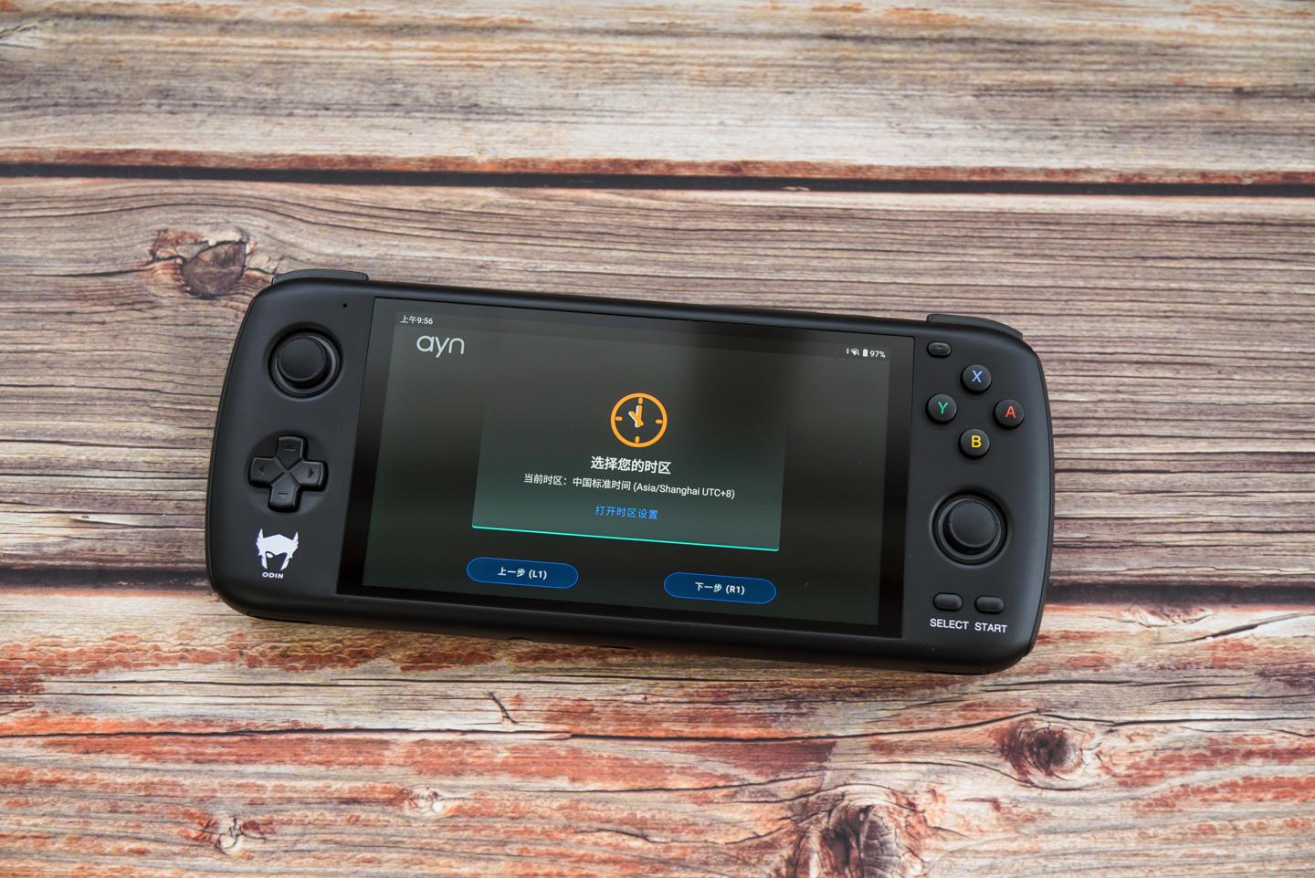 ayaneo安卓掌机评测,aynodin奥丁安卓游戏机测评