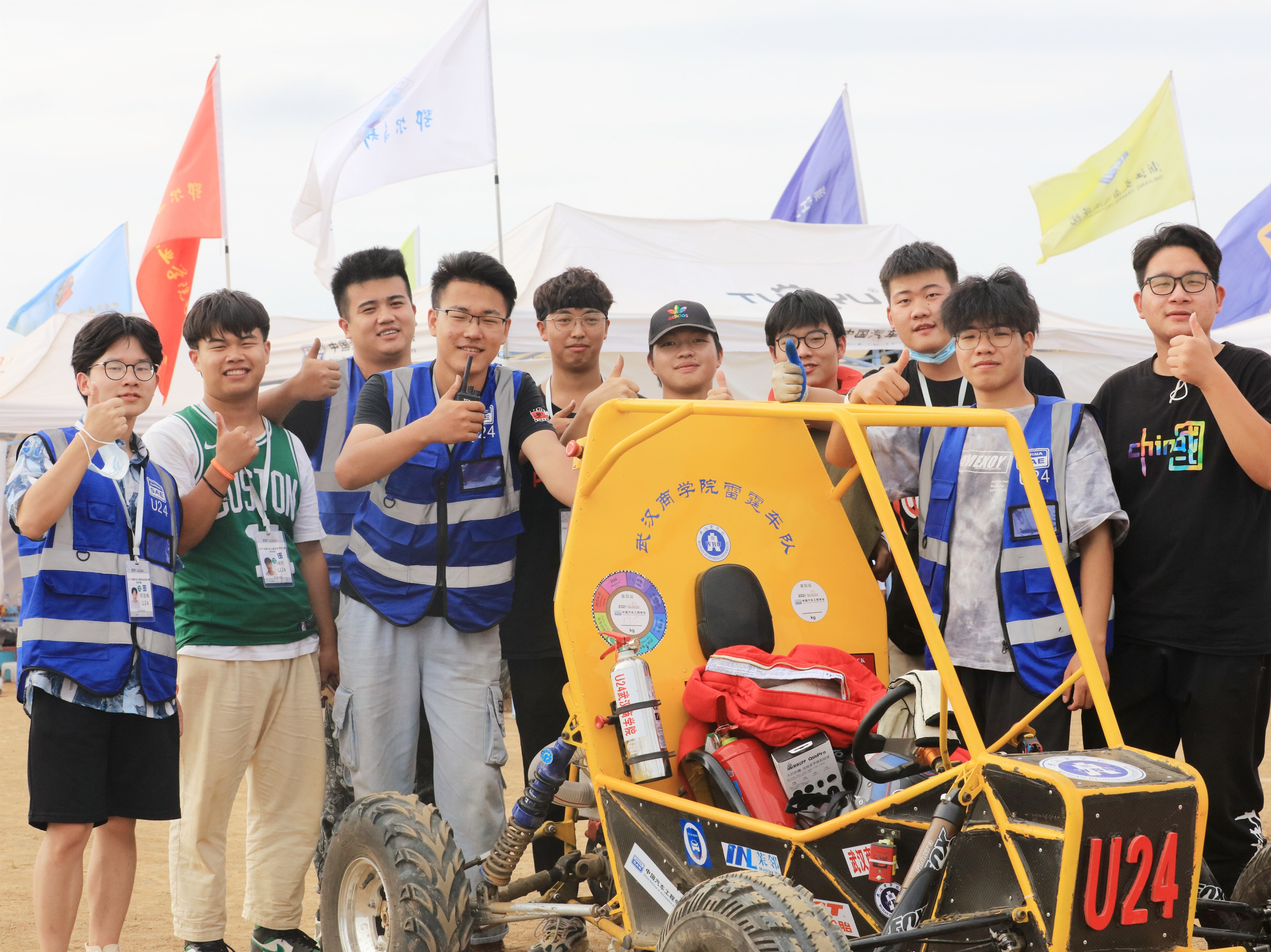 从修车学徒到赛车手,从汽修学徒到工程师