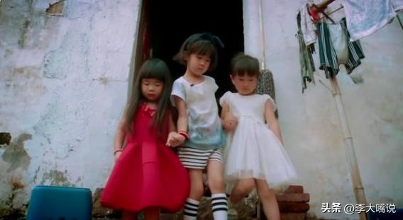 陆毅父女拍写真，贝儿双腿太细遭质疑，鲍蕾晒花絮视频力证未p图