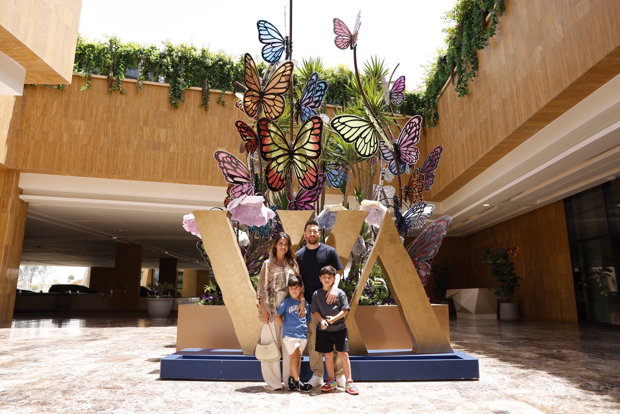 梅西被罚多少,梅西被罚的时候