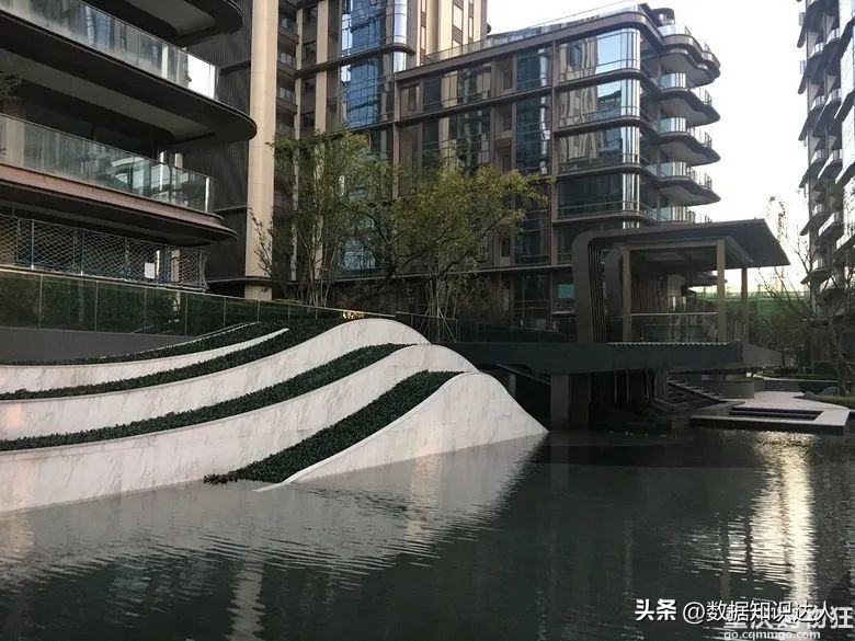 重庆西区神盘降价四十万,重庆捡漏神盘价格