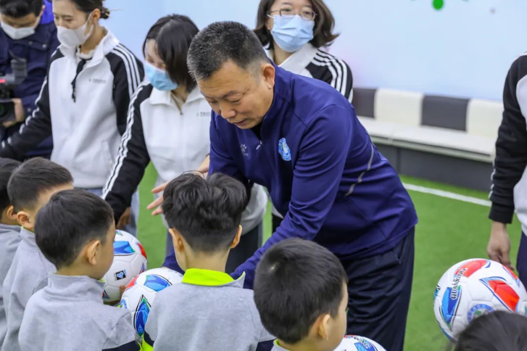 天津大风车童博幼儿园,天津幼儿园足球