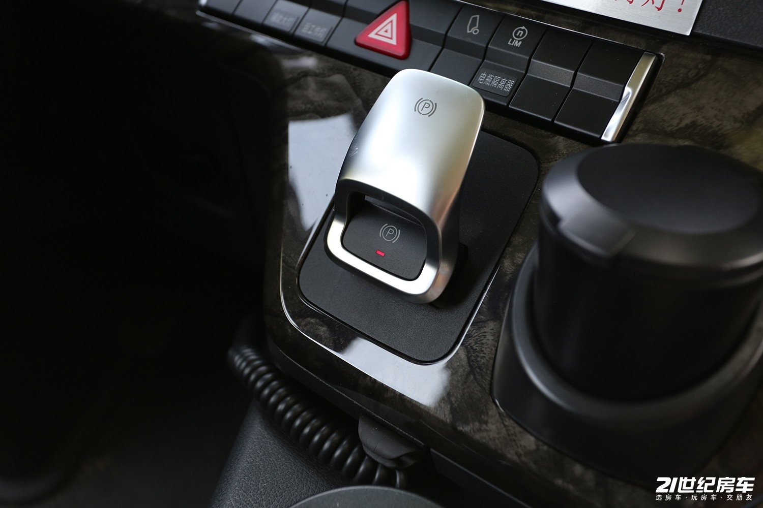 奔驰四驱c型顶级豪华房车,奔驰arocs升顶越野房车