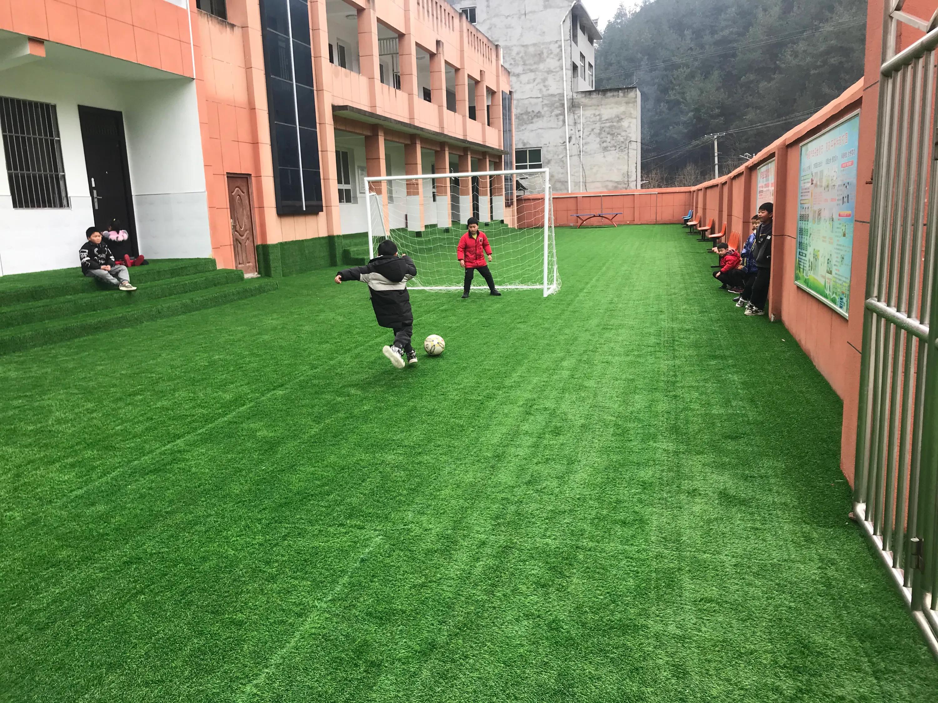 郧西县观音镇中心小学足球比赛,郧西县土门镇双庙小学