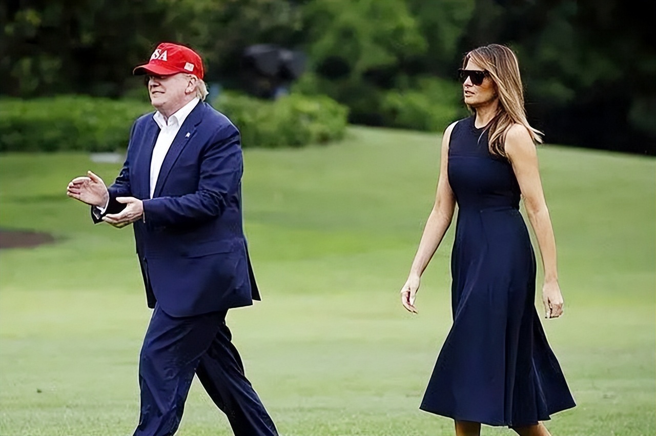 马克龙娶了24岁的老婆,马克龙娶了比自己大24岁的老师