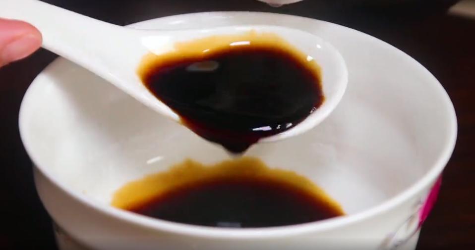 中年女性要少吃糖,要想不显老多吃花青素食物