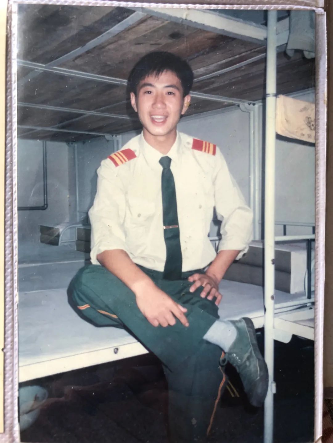 困在非洲监狱里的东北男人:父亲车祸母亲病重;妻子要求离婚;担心自己死在异国