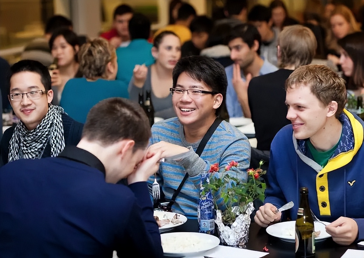 北大许晨阳留下八个字,许晨阳讲北大留下三句话