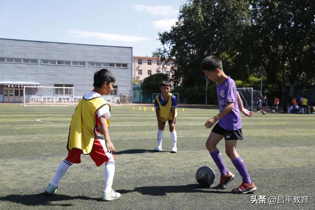 夏令营足球趣味活动,满天星青少年足球夏令营