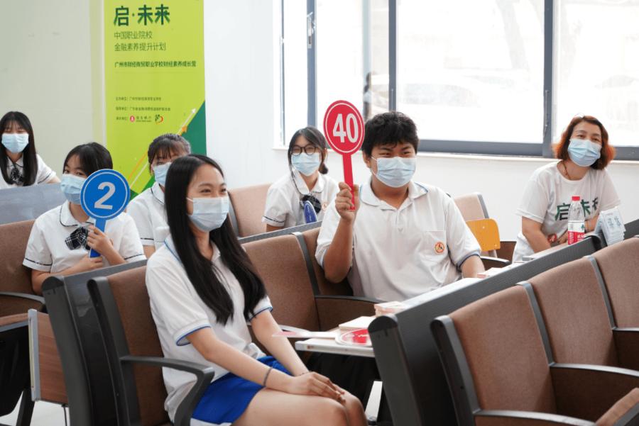 上海震旦职业学院工作怎么样,上海震旦职业技术学院毕业生薪资