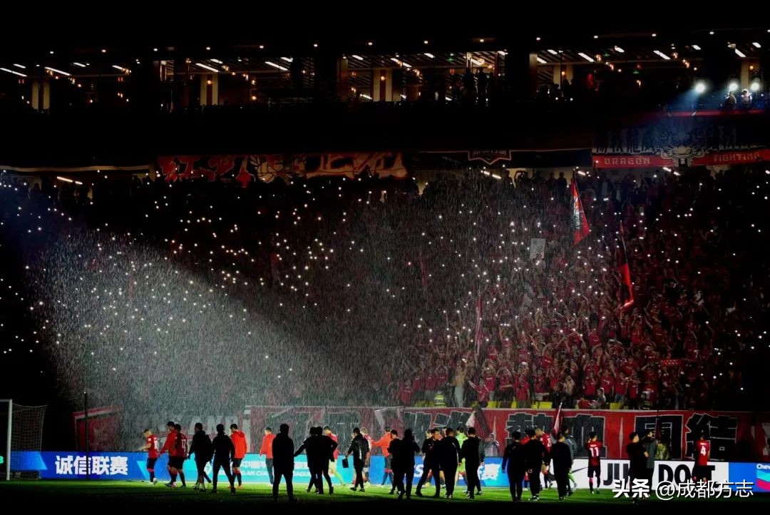 成都凤凰山足球空场,成都凤凰山足球赛回放