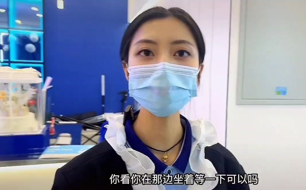 两夫妻初中学历，在县城可以做点什么小生意？