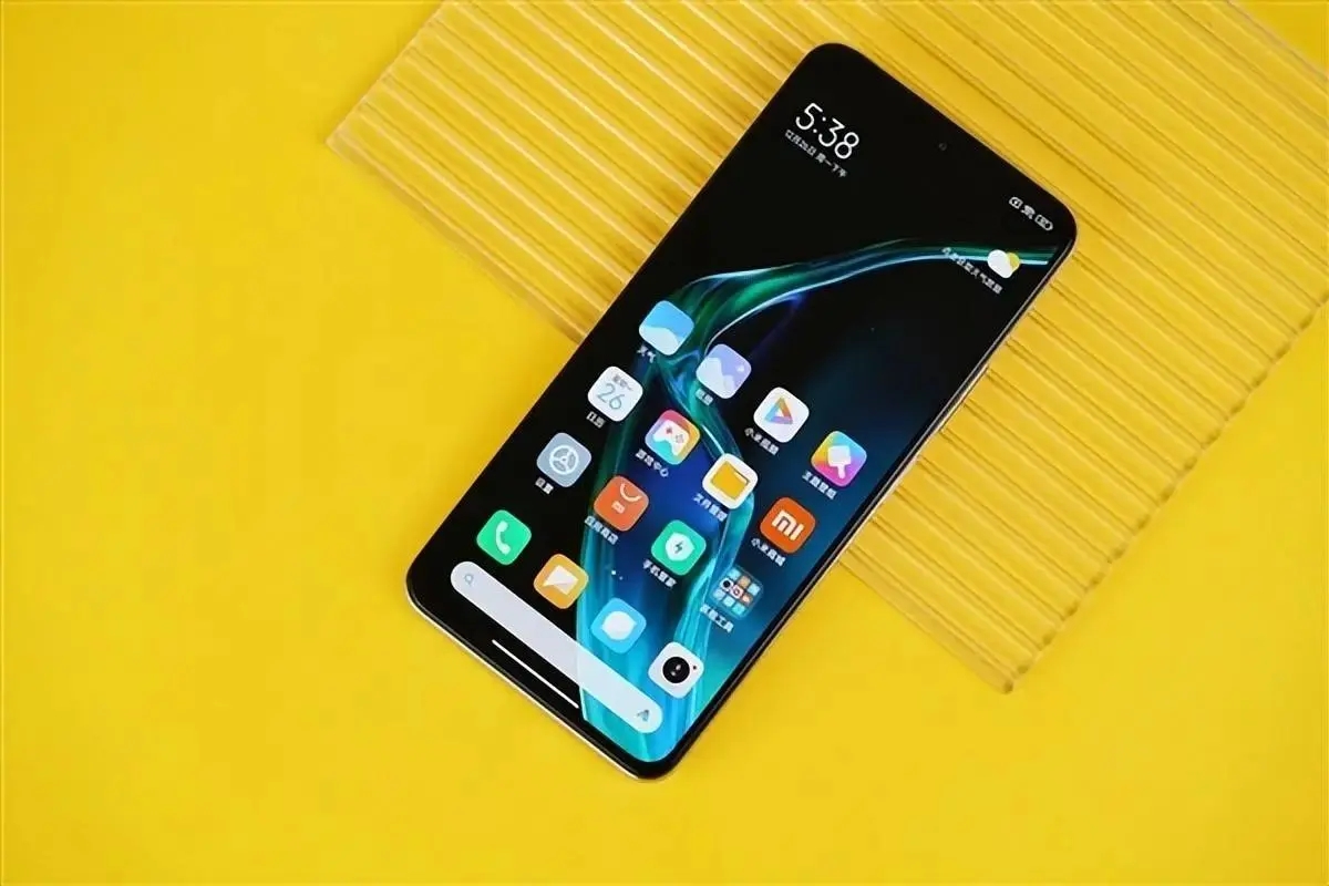 天玑8200价格在2399值得买么,直面屏旗舰跌至2699元