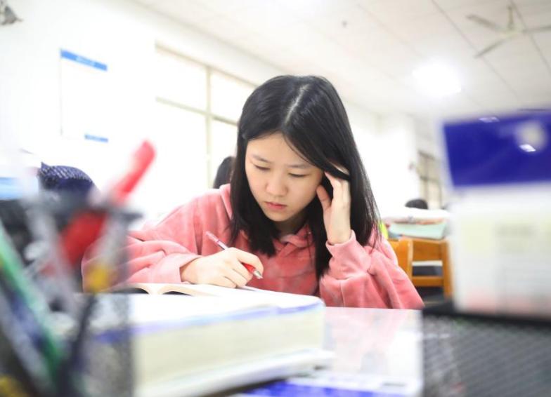 2023文科就业前景好的专业推荐,2023理科就业前景比较好的专业