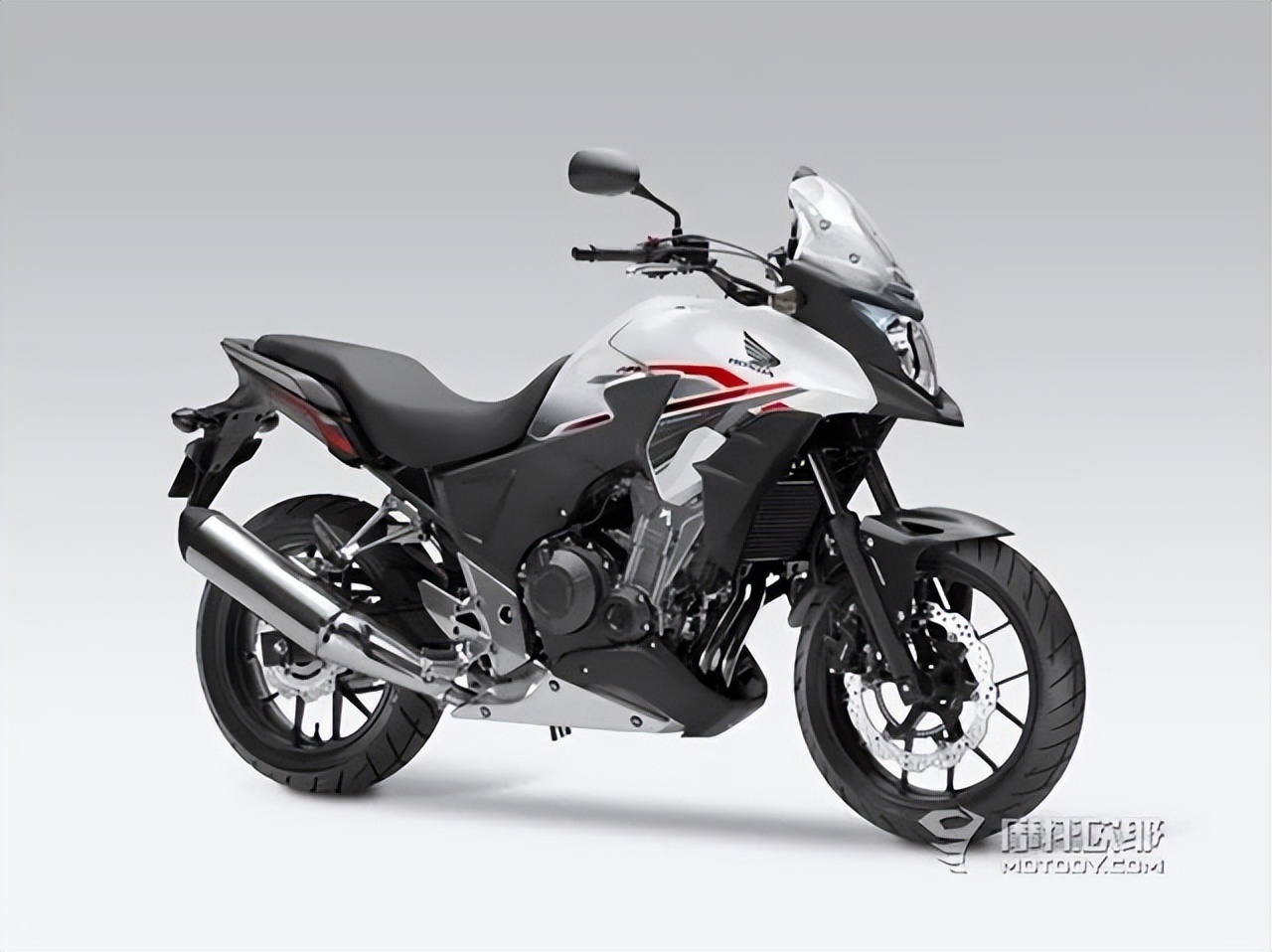 benelli贝纳利trk502巡航摩托车,贝纳利2020年款trk502降价登场