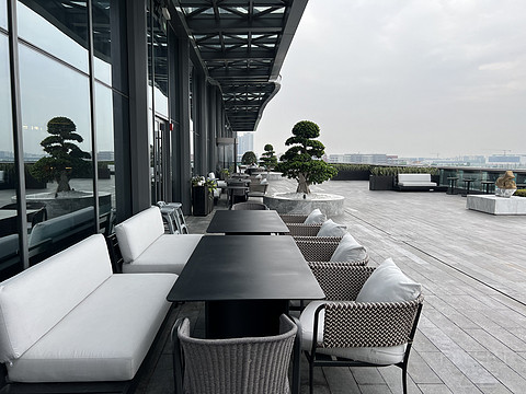 窗含西岭千秋雪成都环球中心雪山,窗含西岭千秋雪魅力成都