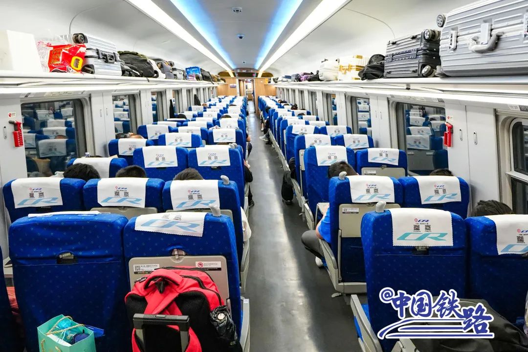 复兴号d728动卧一等卧是什么样的,复兴号二等卧啥样