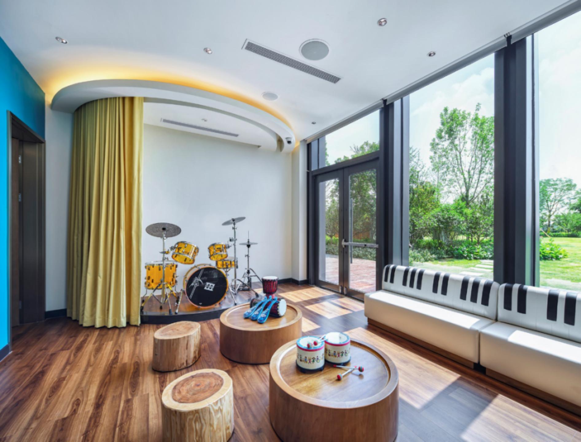 童心探世界萌娃也摇滚大连硬石酒店星奇宝贝亲子房乐享美好时光