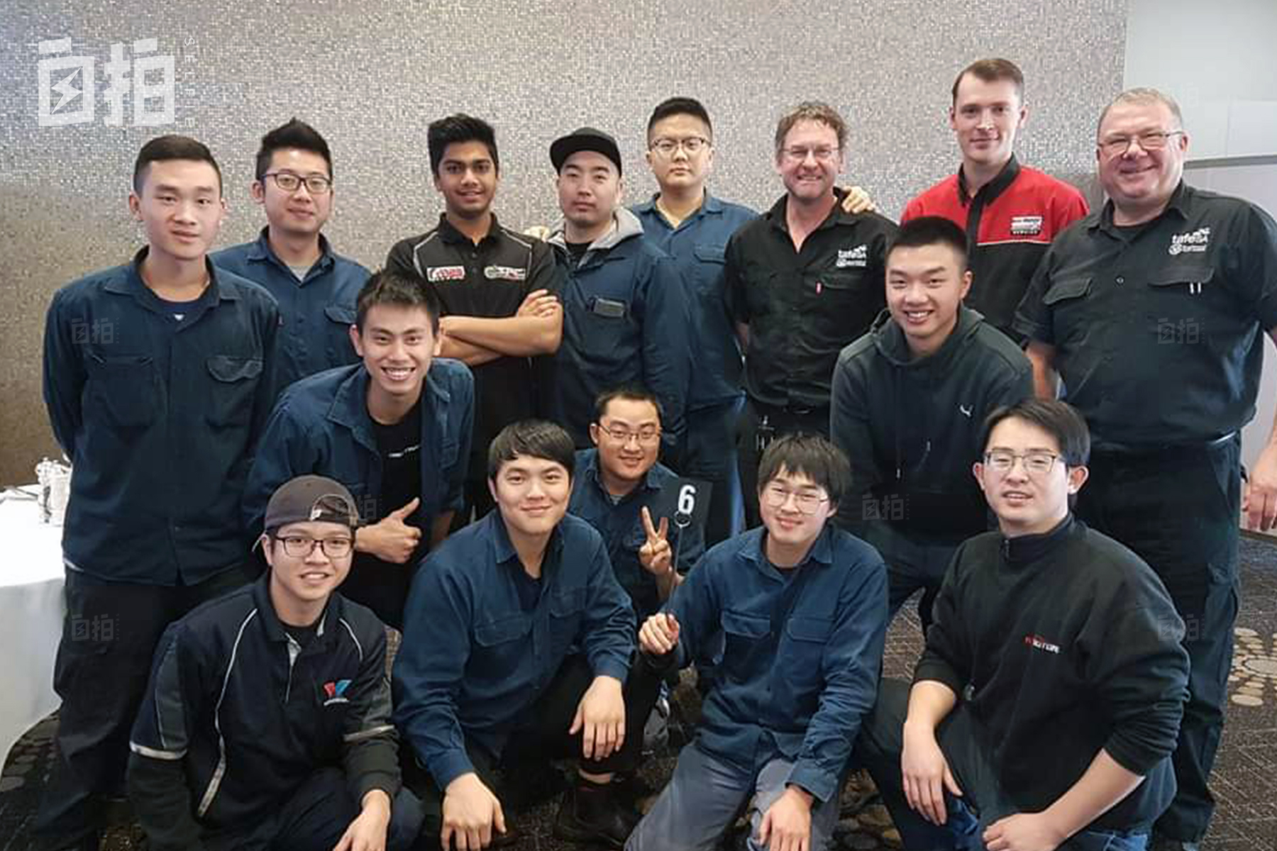 在老家上班像坐牢，我辞职出国打零工、猎狐狸，靠体力活养活自己