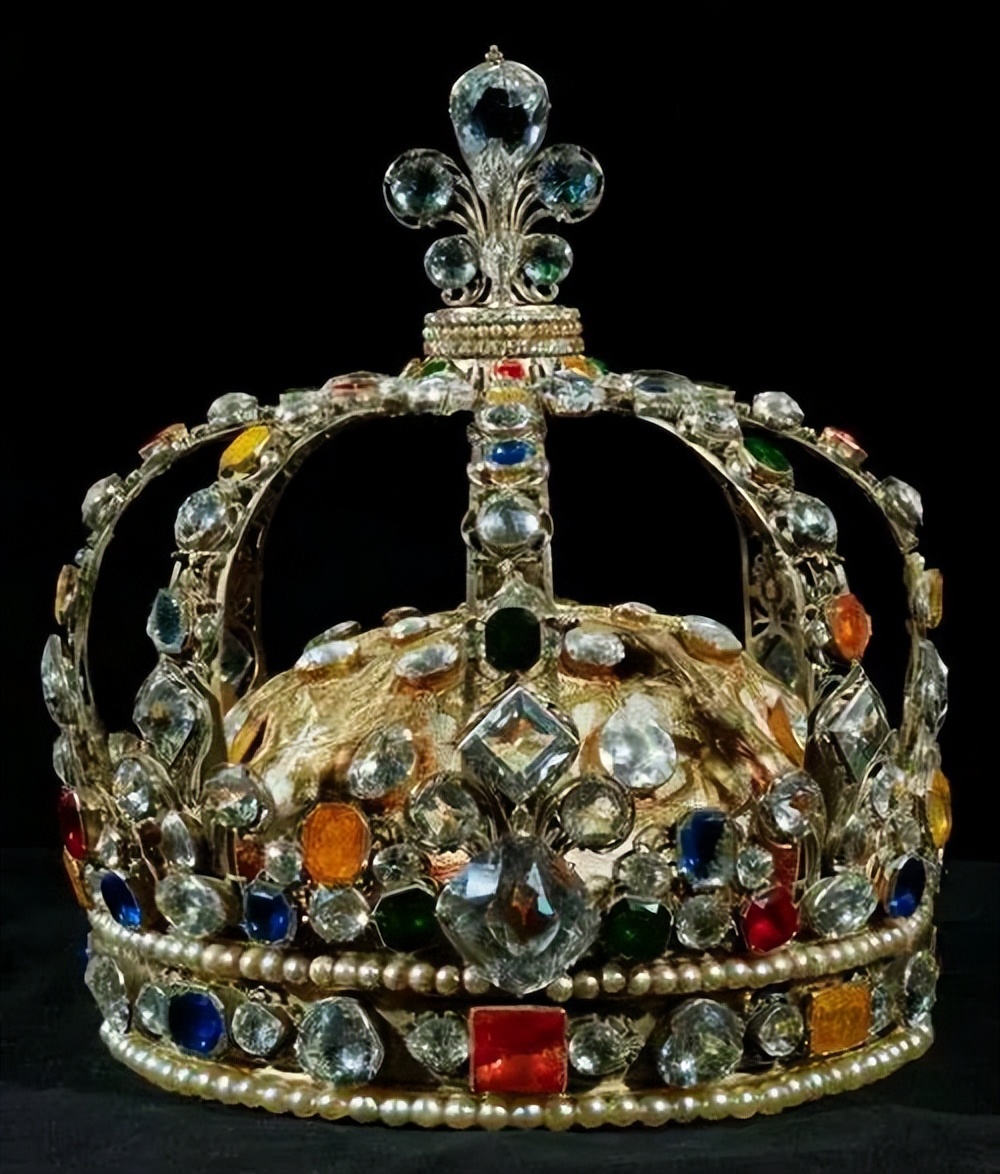 法国珠宝值得买吗,法国王室的王冠和首饰
