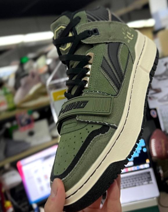 驭帅16v2与闪击9,李宁闪击第7代拖鞋