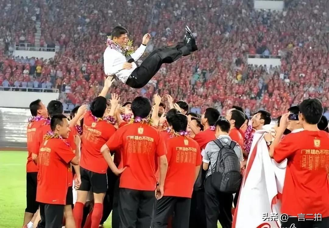 许家印：干过保安掏过粪，一朝发迹后风光无限，如今让人唏嘘