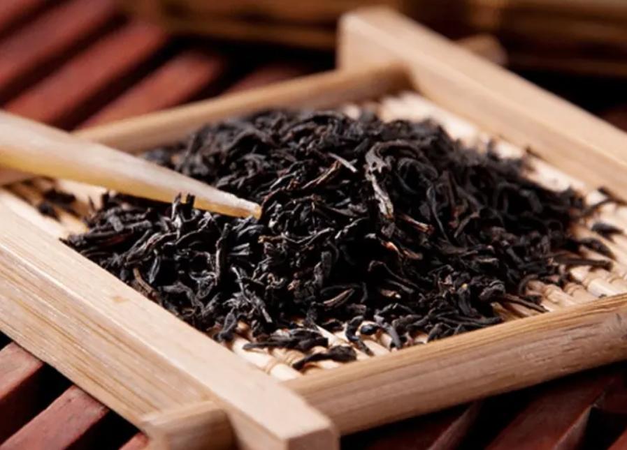 小暑时节喝茶,天气渐凉买什么茶好呢