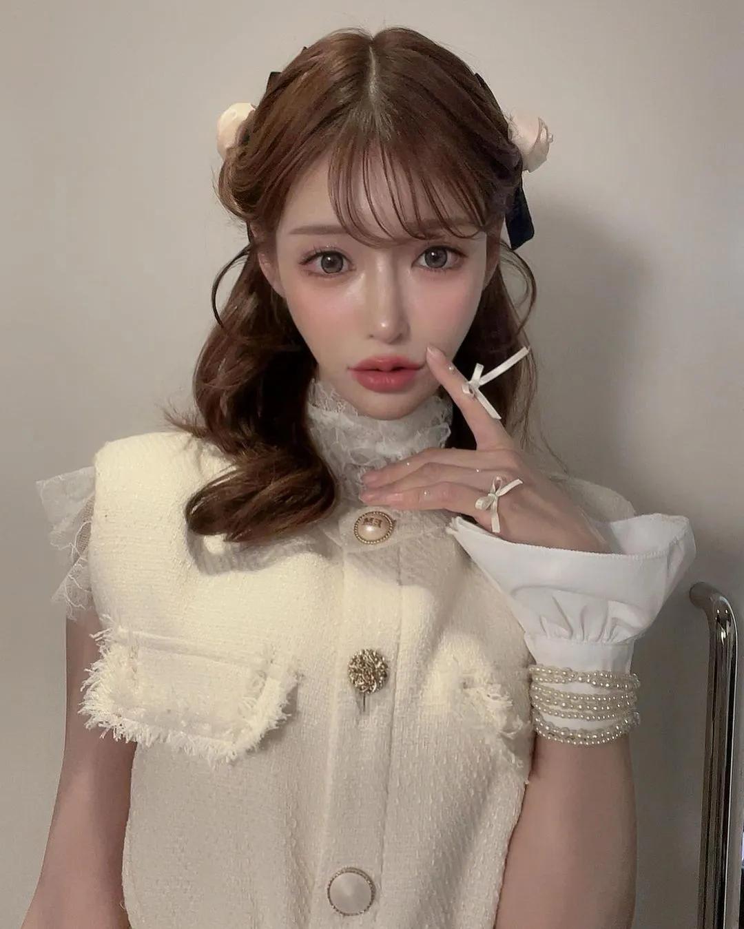 来自日本的极品美女TomorrowsFlower(明日の花)