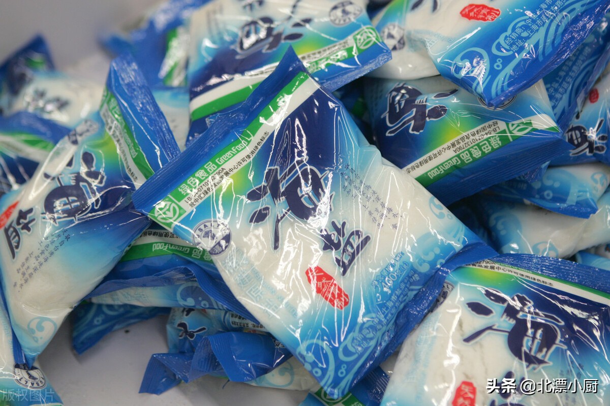 食用盐是加碘的好还是原味海盐好,买食用盐挑海盐还是精盐