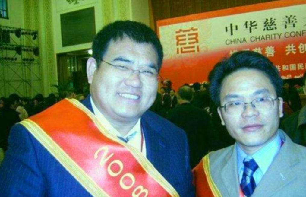 汶川地震男人全家人遇难后的采访,汶川地震被埋小伙对妻子说的话