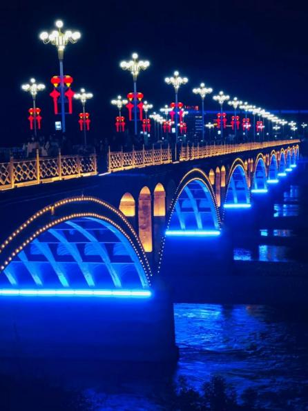 冬季伊宁市出发打卡几个景点,来伊宁市打卡