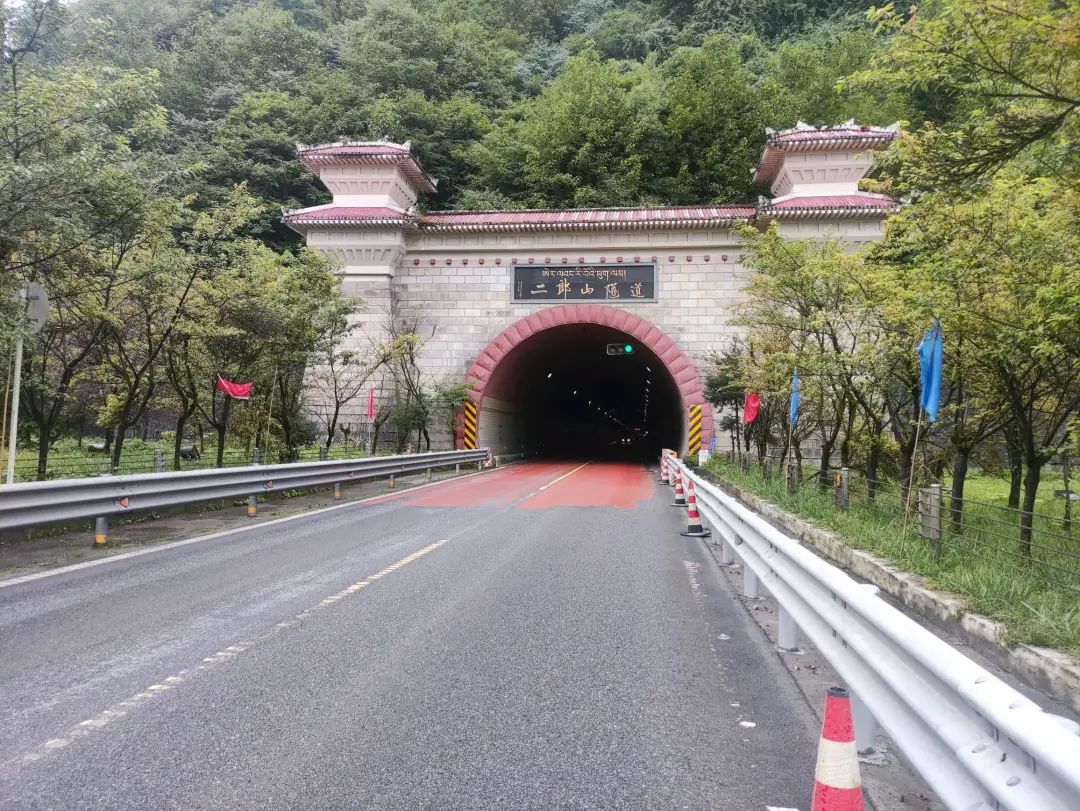 骑行西藏318全集,骑行318详细攻略