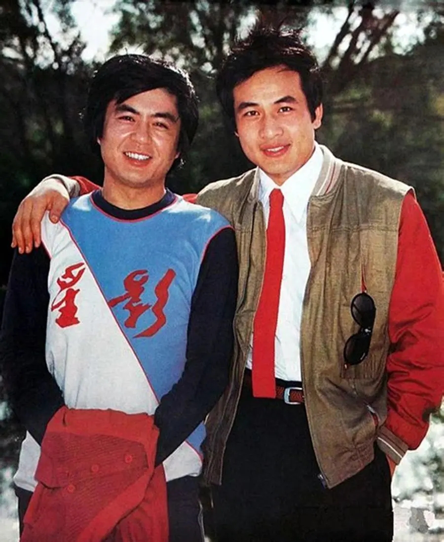 红牡丹白莲花黄英姑,黄英姑经典战争电影