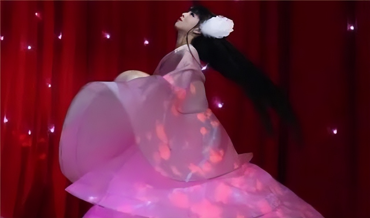 “异类”星二代，顶着父母光环却不务正业，违法被捕、同性结婚