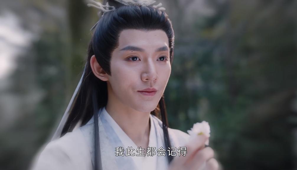 陈都灵逆天颜值,陈都灵长月烬明爆红图片