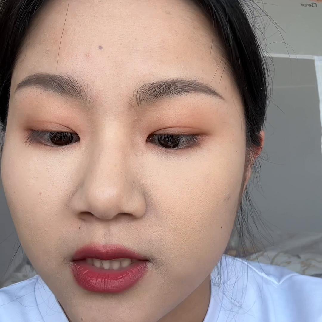 假睫毛组合正确贴法教程,假睫毛正确贴法教程一片式全部