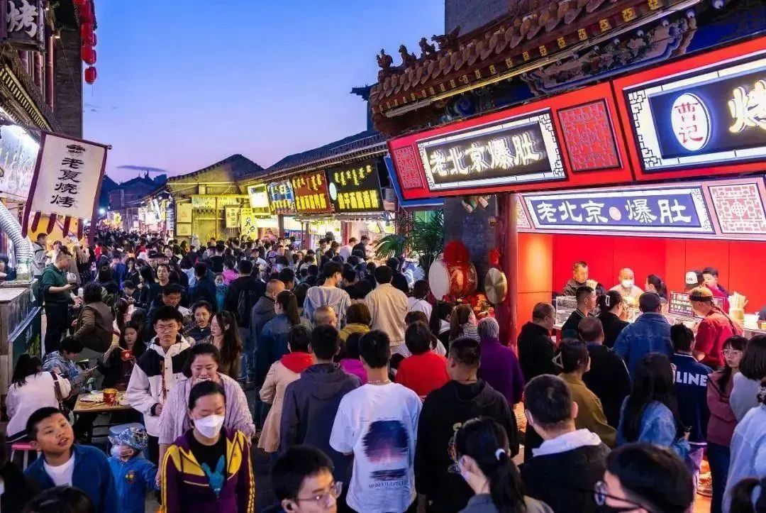 给地摊松绑！一天8块钱，50处摊位各就各位，呼和浩特等你打卡